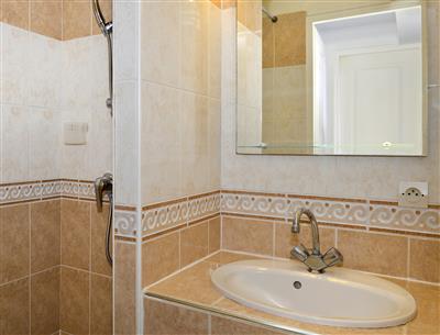 familly cottage bathroom